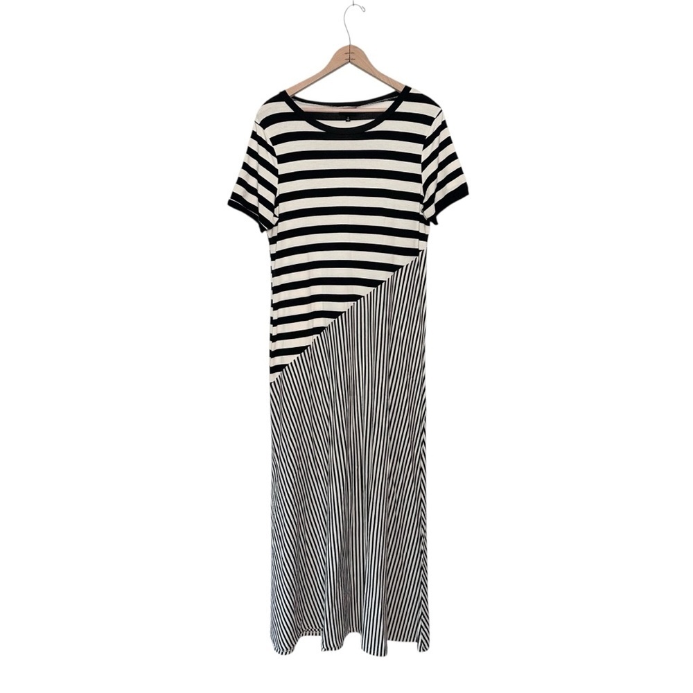 Who What Wear Striped Black and Cream Short Sleeve Maxi Dress Size Small
